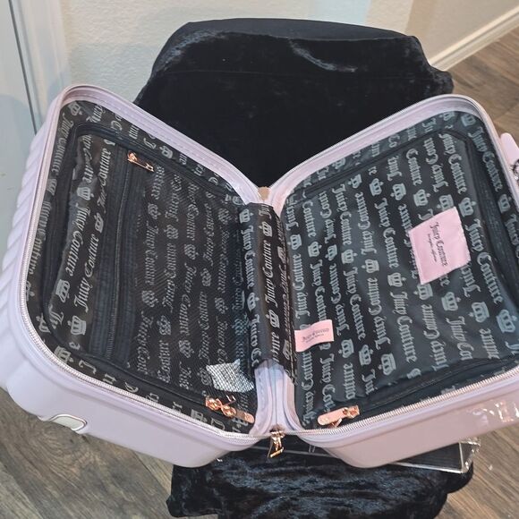 Juicy Couture Chelsie Collection Hard Side Travel Cosmetic Case - Picture 8 of 11